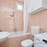 Denda דוברובניק
