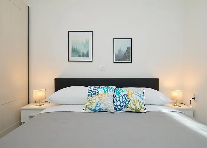 Denda דוברובניק